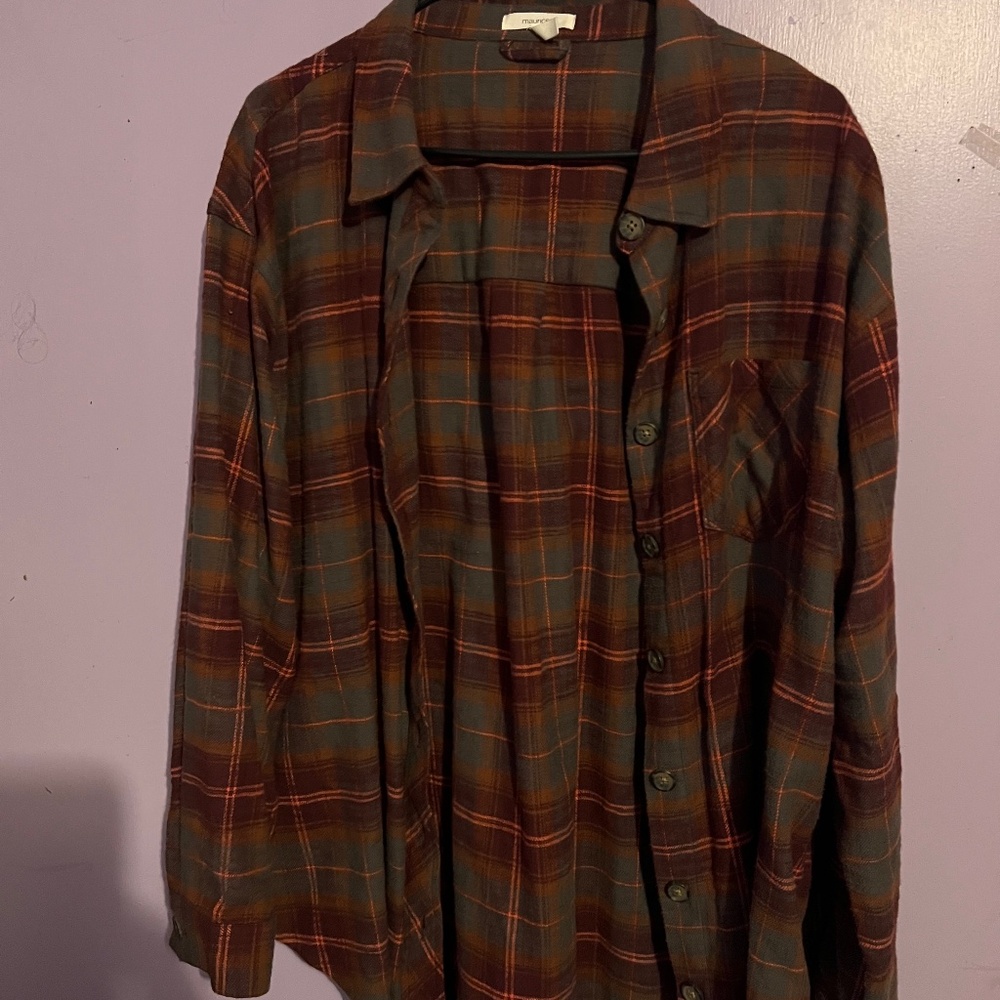 Maurice’s large plaid